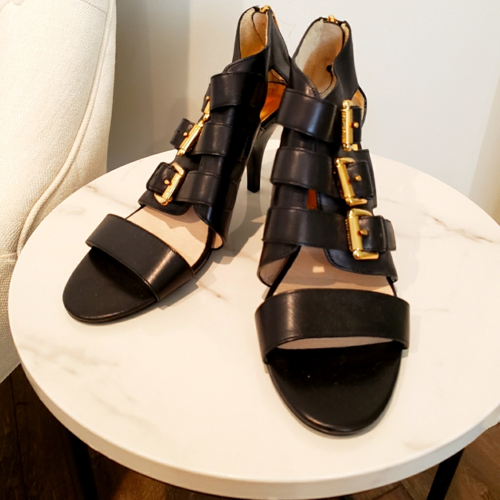 Michael Kors black gold sandal size 8 NWT